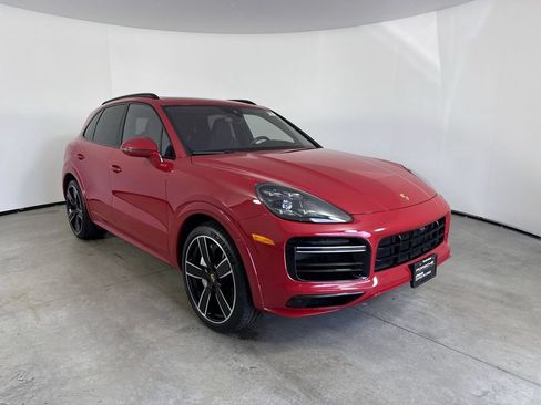 Certified 2023 Porsche Cayenne Turbo AWD/4WD image 9