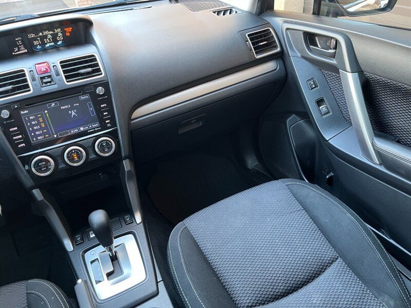 Used 2018 Subaru Forester 2.5i Premium AWD/4WD image 18
