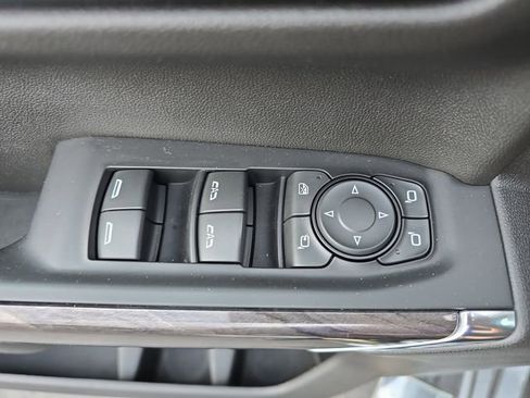 Used 2021 Chevrolet Silverado 1500 LTZ image 26