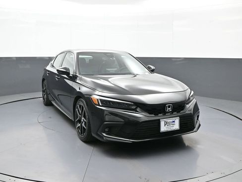 Certified 2023 Honda Civic Sport Touring image 3
