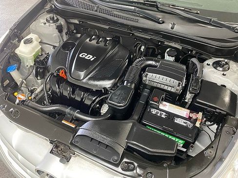 Used 2012 Hyundai Sonata GLS image 16