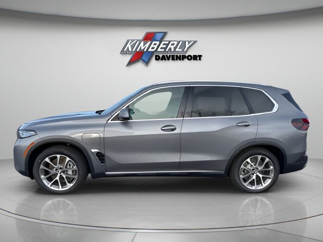 Used 2026 BMW X5 xDrive50e AWD/4WD image 2
