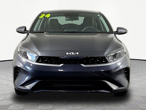 Certified 2024 Kia Forte LXS w/ LXS Technology Package FWD image 2