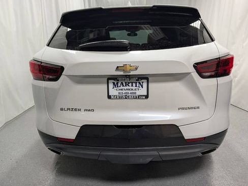 Certified 2023 Chevrolet Blazer Premier w/ Enhanced Convenience Package AWD/4WD image 4