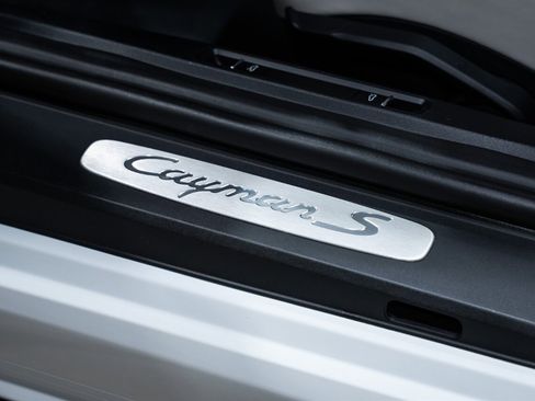 Used 2019 Porsche 718 Cayman S image 26