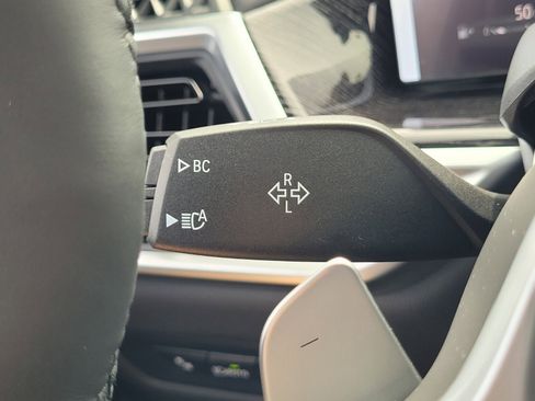 Used 2026 BMW X5 sDrive40i w/ M Sport Package image 31