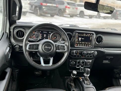 Used 2023 Jeep Wrangler Altitude image 8