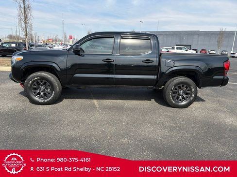 Used 2022 Toyota Tacoma SR image 10