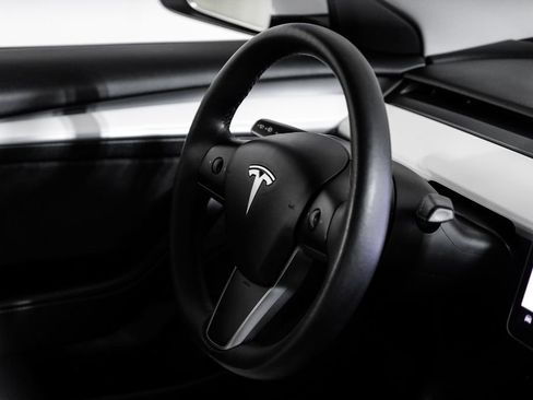 Used 2021 Tesla Model 3 Performance image 12