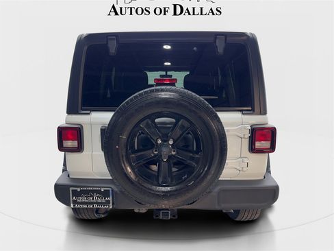 Used 2022 Jeep Wrangler Unlimited Sport image 7