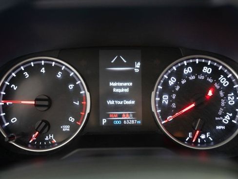 Used 2021 Toyota RAV4 LE AWD/4WD image 13