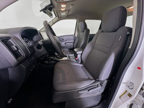 Used 2025 Nissan Frontier S image 13