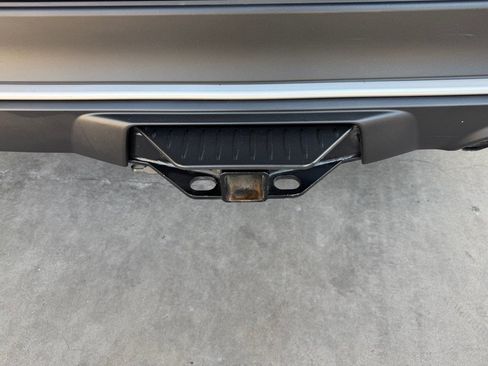 Used 2022 Toyota Highlander XSE FWD image 30