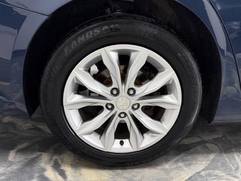 Used 2019 Chevrolet Malibu LT w/ LT Plus Package FWD image 24