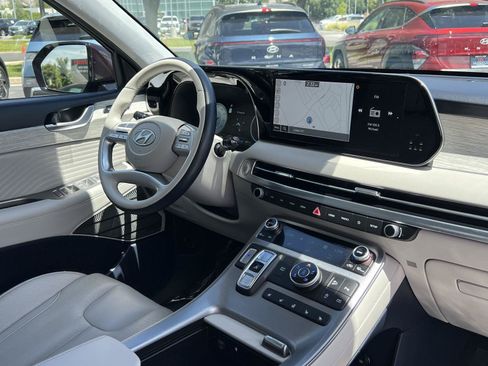 Certified 2024 Hyundai Palisade Calligraphy AWD/4WD image 20