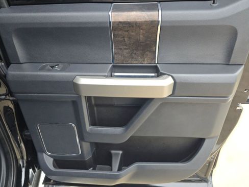 Used 2022 Ford F250 Lariat w/ Lariat Ultimate Package image 29