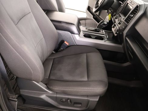 Used 2019 Ford F150 XLT w/ Equipment Group 302A Luxury AWD/4WD image 15