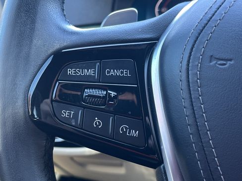 Used 2022 BMW 540i w/ Convenience Package image 14
