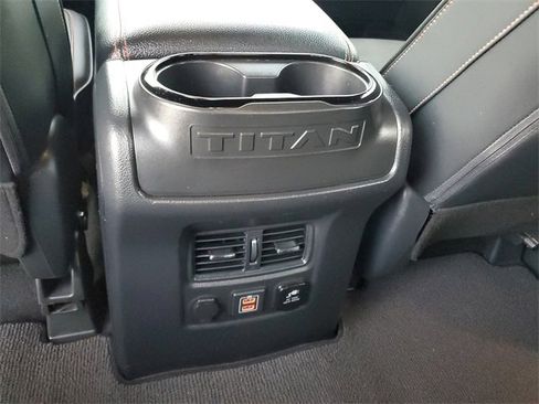 Used 2020 Nissan Titan PRO-4X image 16