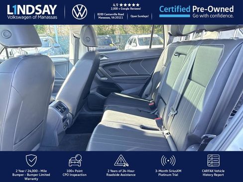 Used 2022 Volkswagen Tiguan SE w/ Panoramic Sunroof Package image 11