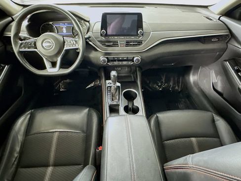 Used 2023 Nissan Altima 2.5 SR FWD image 16
