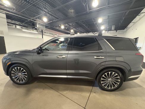 Used 2023 Hyundai Palisade Calligraphy AWD/4WD image 6