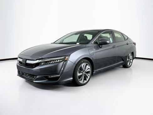 Used 2018 Honda Clarity Plug-In Hybrid image 3