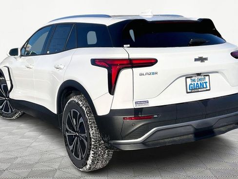 New 2025 Chevrolet Blazer EV LT FWD image 3