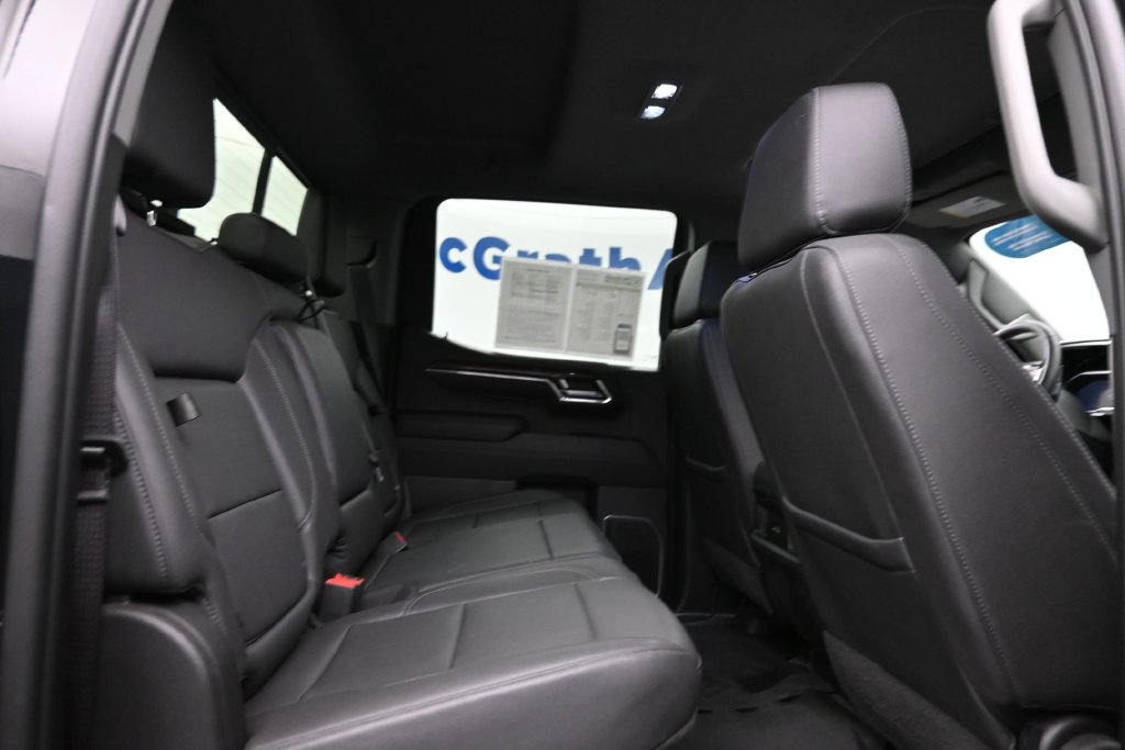 Used 2024 Chevrolet Silverado 1500 RST w/ Convenience Package II AWD/4WD image 10