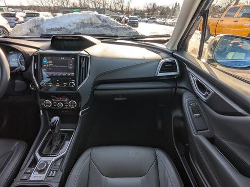 Used 2023 Subaru Forester Touring image 17