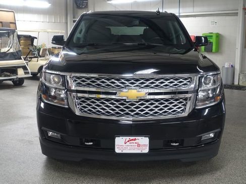 Used 2018 Chevrolet Tahoe LT w/ LT Signature Package AWD/4WD image 2