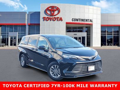 Certified 2025 Toyota Sienna LE