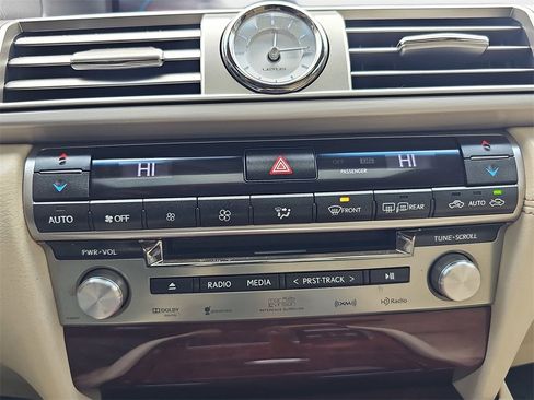 Used 2014 Lexus LS 460 w/ Comfort Package image 28