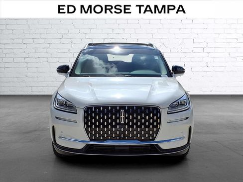 Used 2023 Lincoln Corsair Reserve w/ Equipment Group 201A FWD image 6