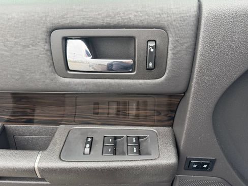 Used 2019 Ford Flex SEL w/ Equipment Group 202A AWD/4WD image 15