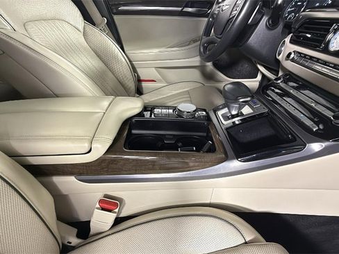 Used 2018 Genesis G90 3.3T Premium image 37