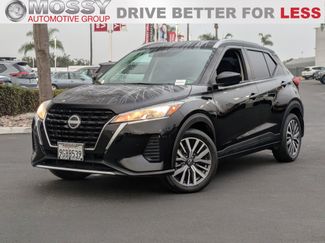 Certified 2023 Nissan Kicks SV image 1