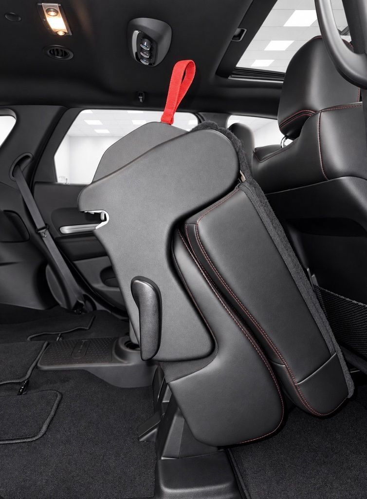 Used 2023 Dodge Durango R/T w/ Tow 'N Go Package AWD/4WD image 28
