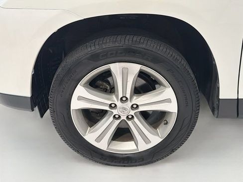 Used 2013 Toyota Highlander Limited FWD image 26
