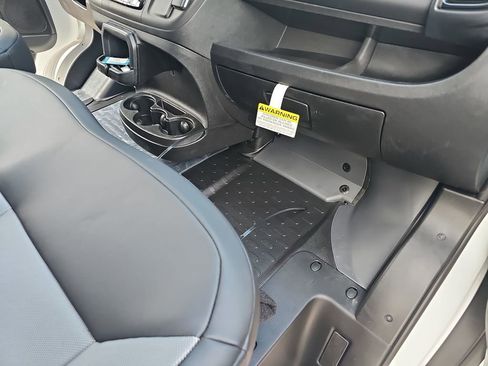 New 2026 RAM ProMaster 2500 w/ Convenience Group image 11