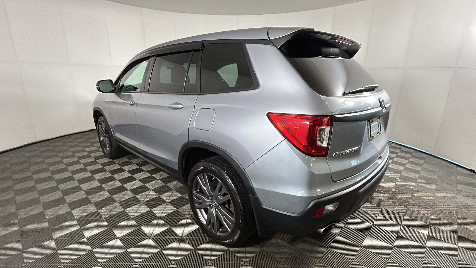 Used 2020 Honda Passport EX-L image 4