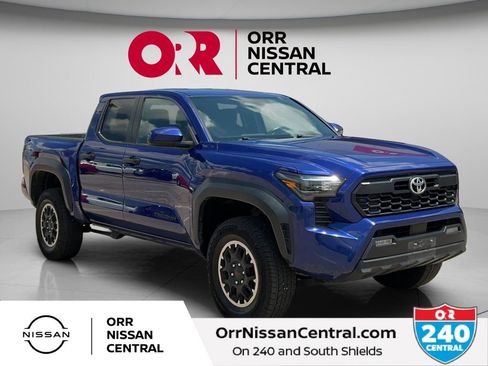 Used 2024 Toyota Tacoma TRD Off-Road AWD/4WD image 3