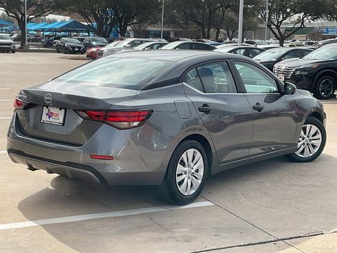 Used 2025 Nissan Sentra S image 5