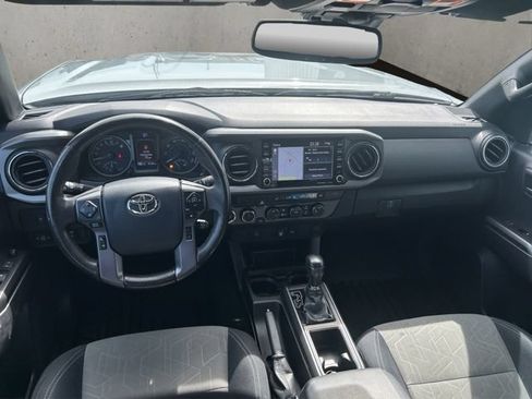 Used 2020 Toyota Tacoma TRD Off-Road AWD/4WD image 2
