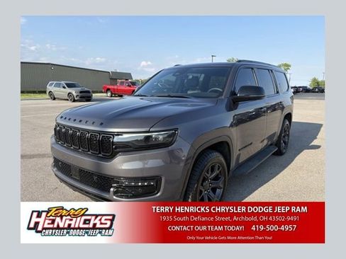 Used 2024 Jeep Wagoneer Series II AWD/4WD image 1