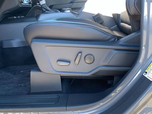 New 2025 Ford Bronco Badlands image 21