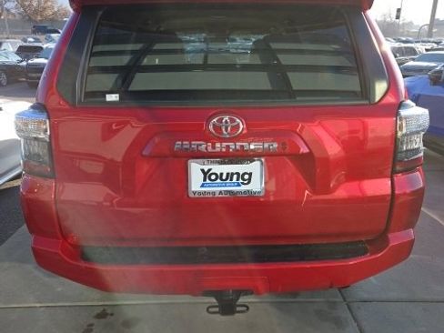 Used 2024 Toyota 4Runner SR5 Premium w/ SR5 Premium Package image 5