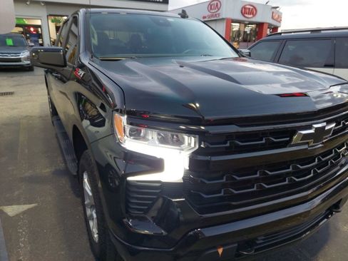 Used 2023 Chevrolet Silverado 1500 RST w/ Z71 Off-Road Package image 11