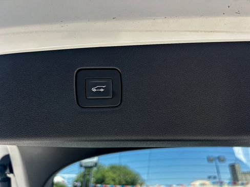 Used 2024 Buick Envista Avenir FWD image 23