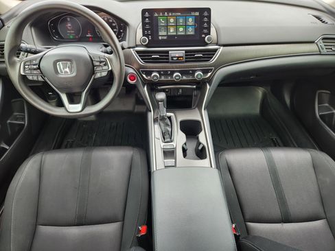 Used 2019 Honda Accord EX image 9